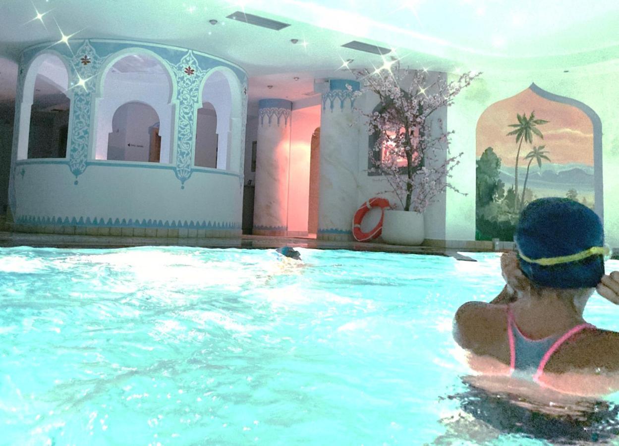 Hotel Alba Wellness & Spa Canazei Exteriör bild