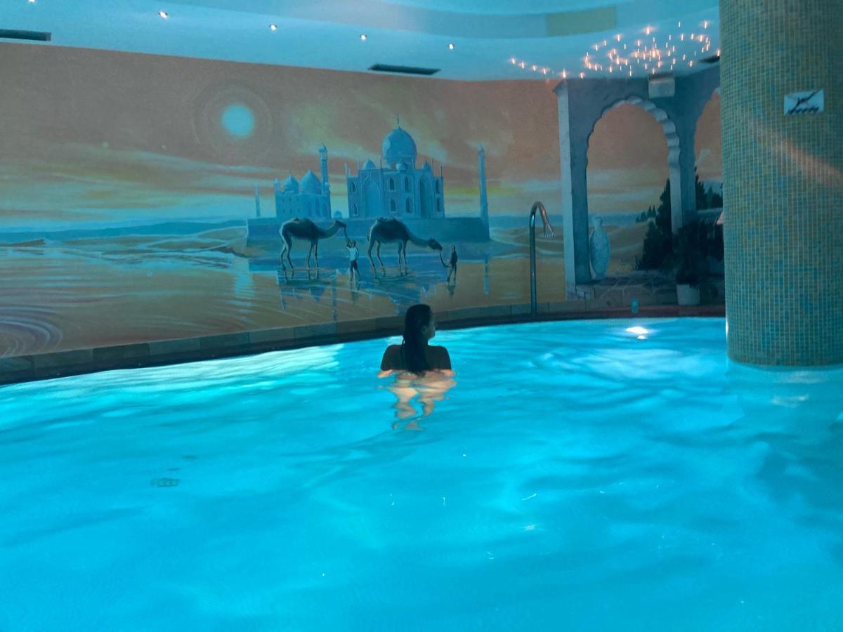 Hotel Alba Wellness & Spa Canazei Exteriör bild
