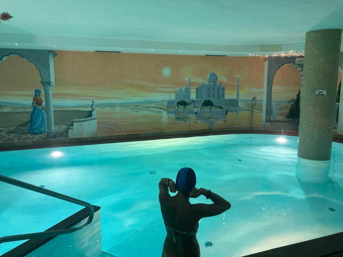 Hotel Alba Wellness & Spa Canazei Exteriör bild