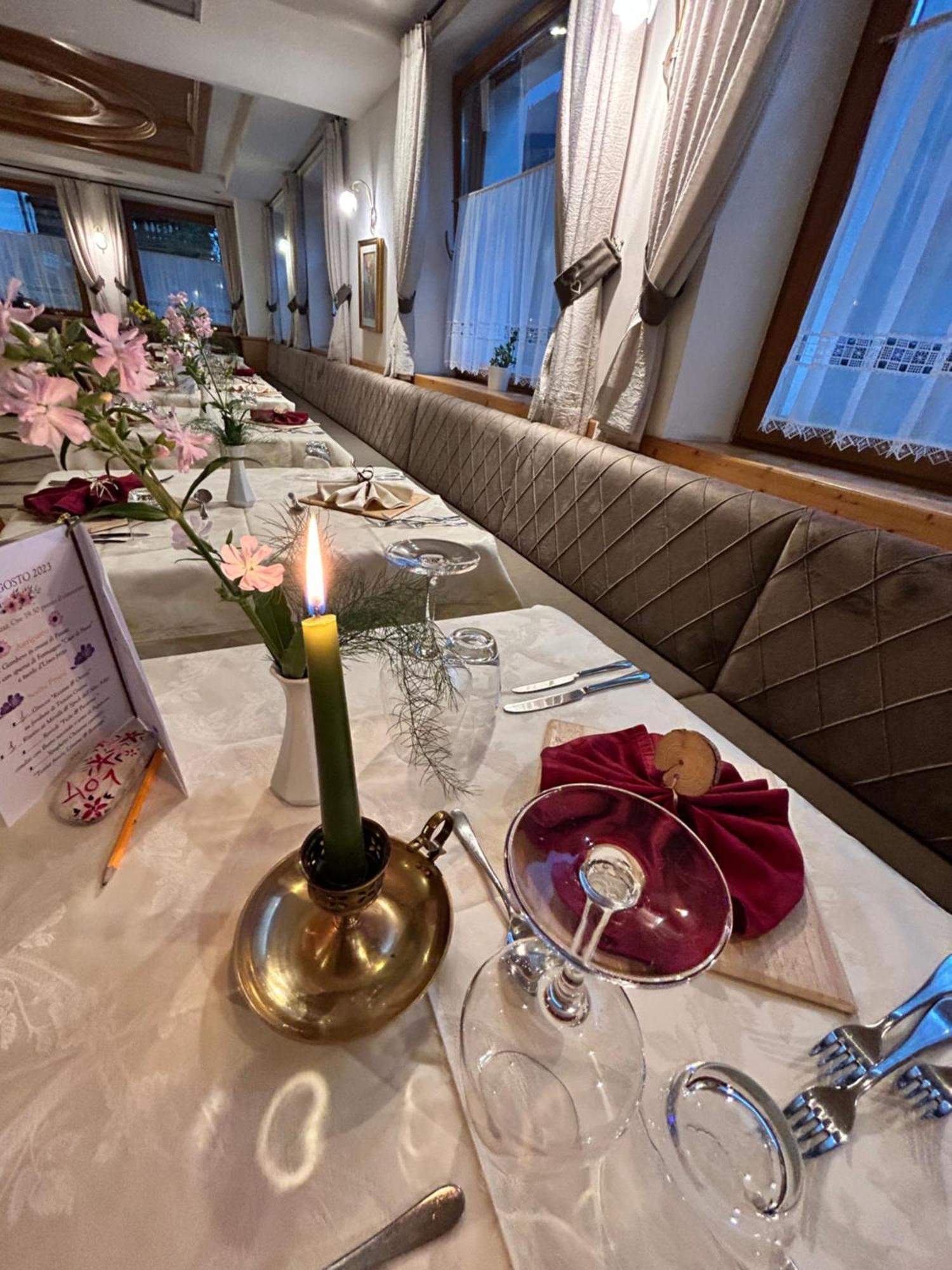 Hotel Alba Wellness & Spa Canazei Exteriör bild